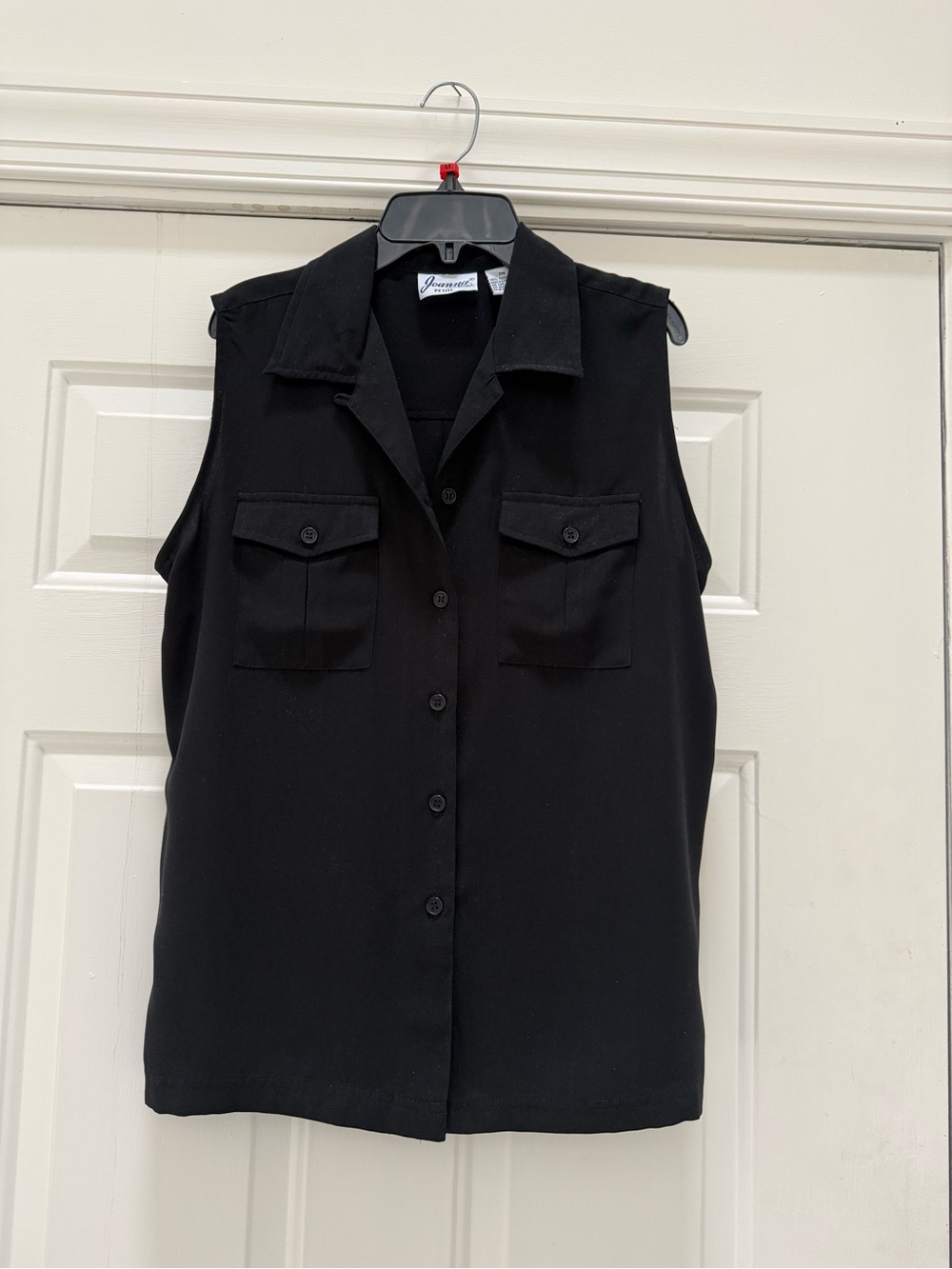 Like New Joanna Petite Sleeveless Button-Front Black Blouse